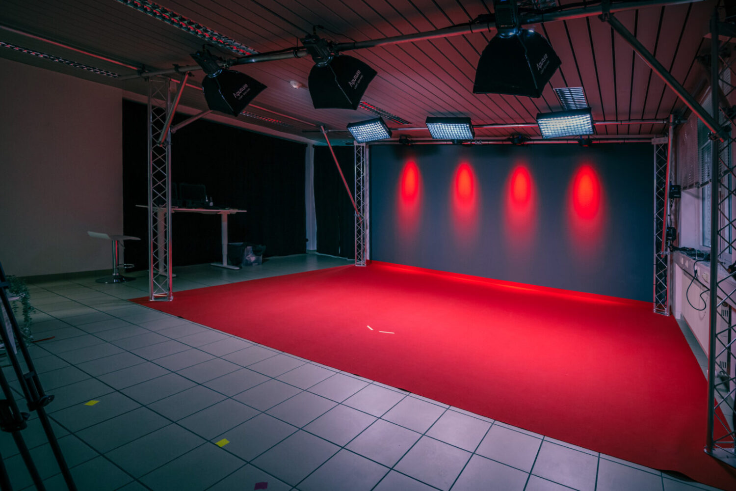 PACO MEDIA Studio Mainz mit professionellem Filmequipment